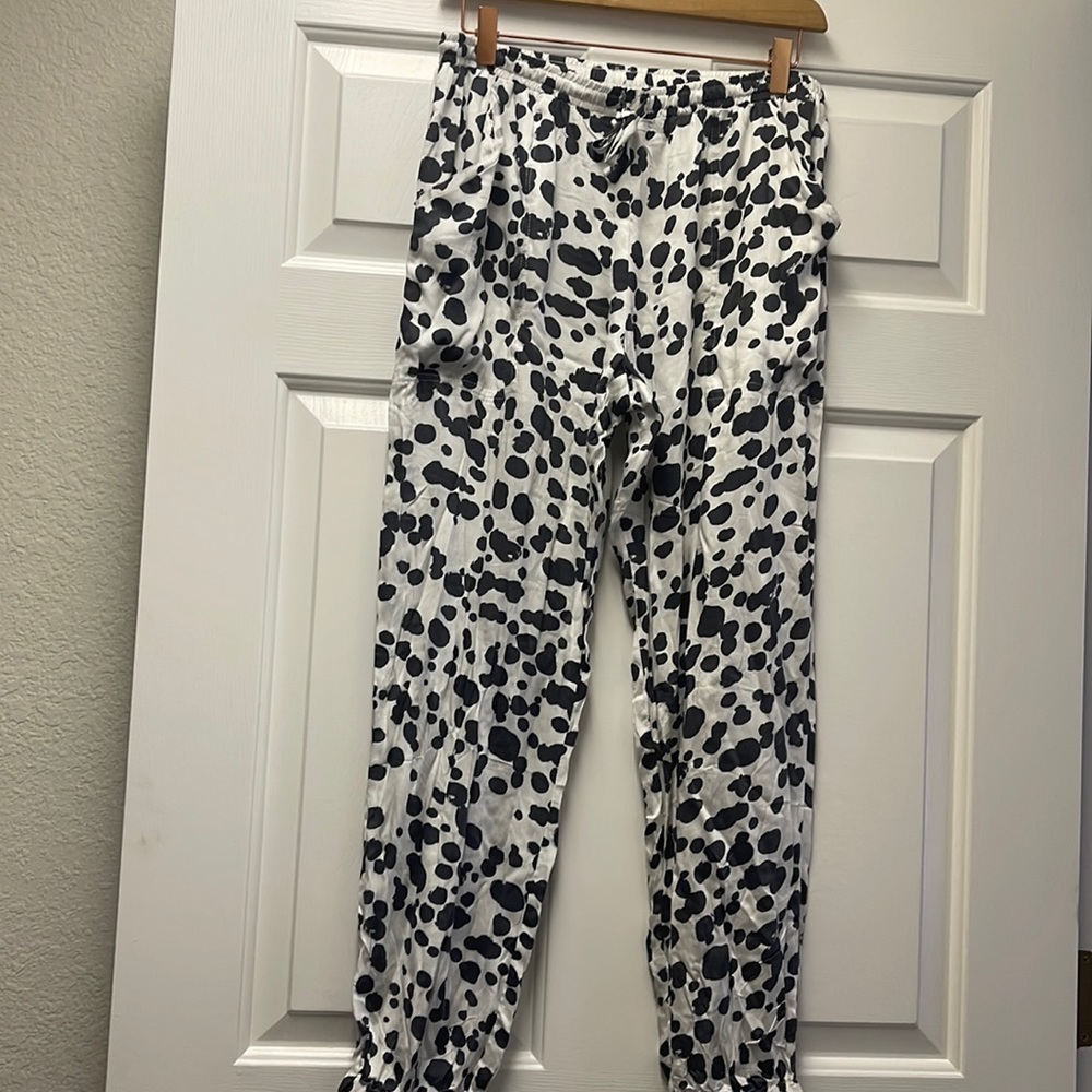 Spotted high waisted joggers